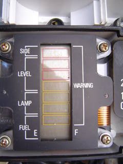 LCD-Einheit XJ750Seca - zum Schließen ins Bild klicken